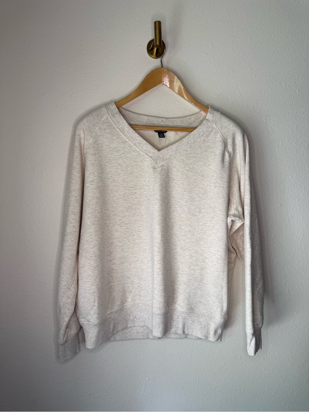 Buffalo David Bitton White V-Neck Sweatshirt Womens size Large